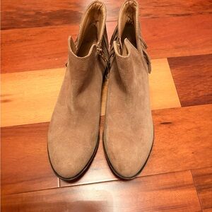 Women’s Tan Suede Ankle Boots